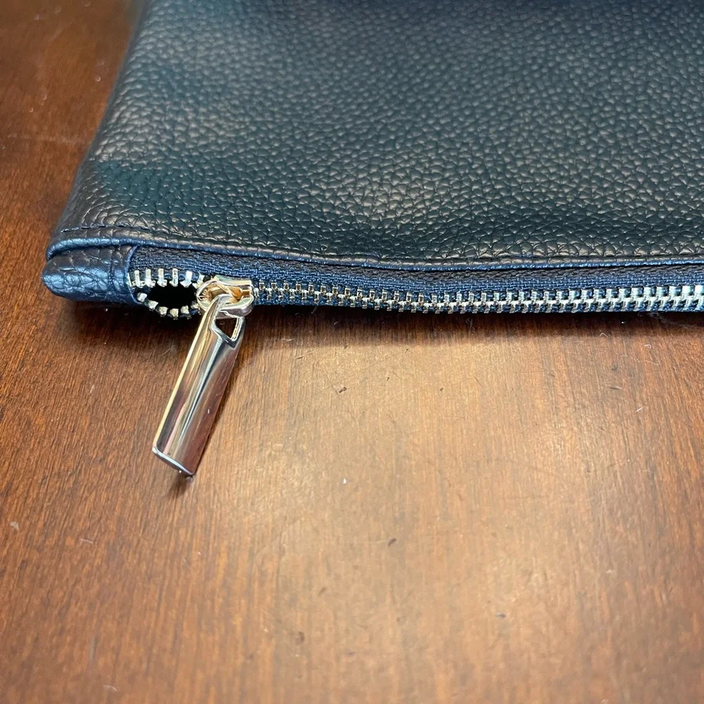 NWOT Sentiment Make Up Bag “The Best Is Yet To Come” - Picture 6 of 6